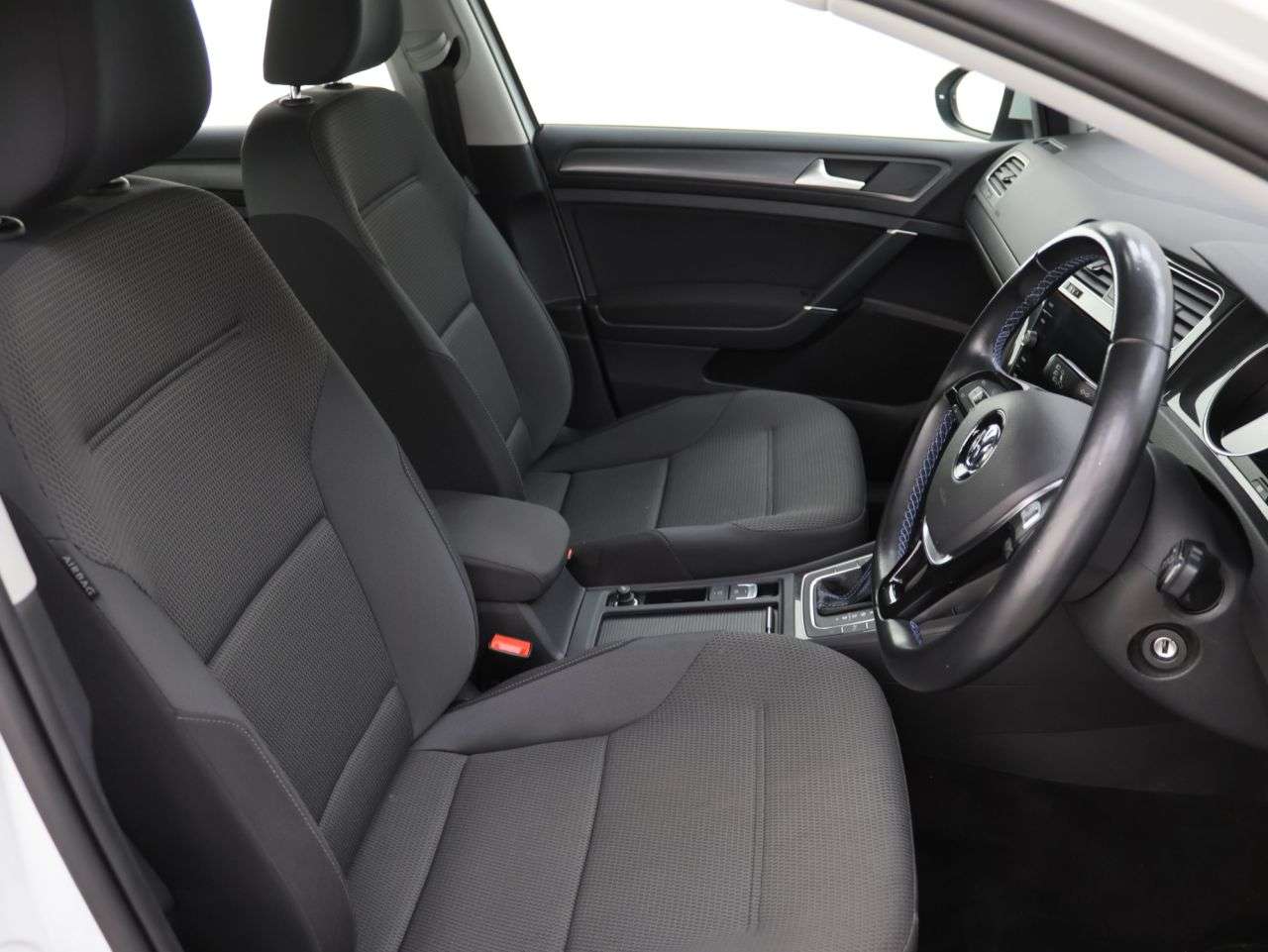 2019 VOLKSWAGEN E-GOLF 2019 VOLKSWAGEN E-GOLF