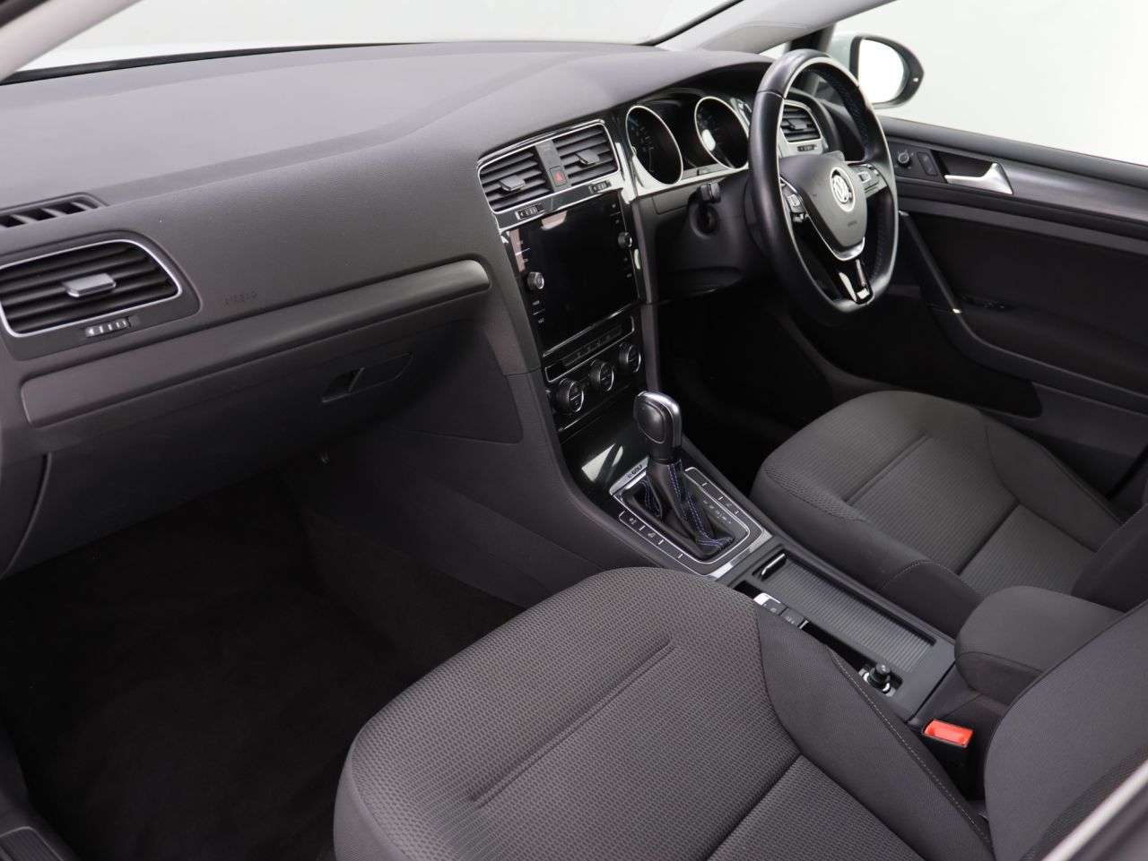 2019 VOLKSWAGEN E-GOLF 2019 VOLKSWAGEN E-GOLF