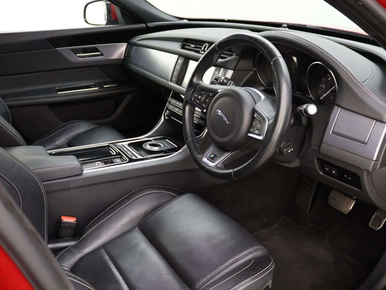 2017 JAGUAR XF 2017 JAGUAR XF