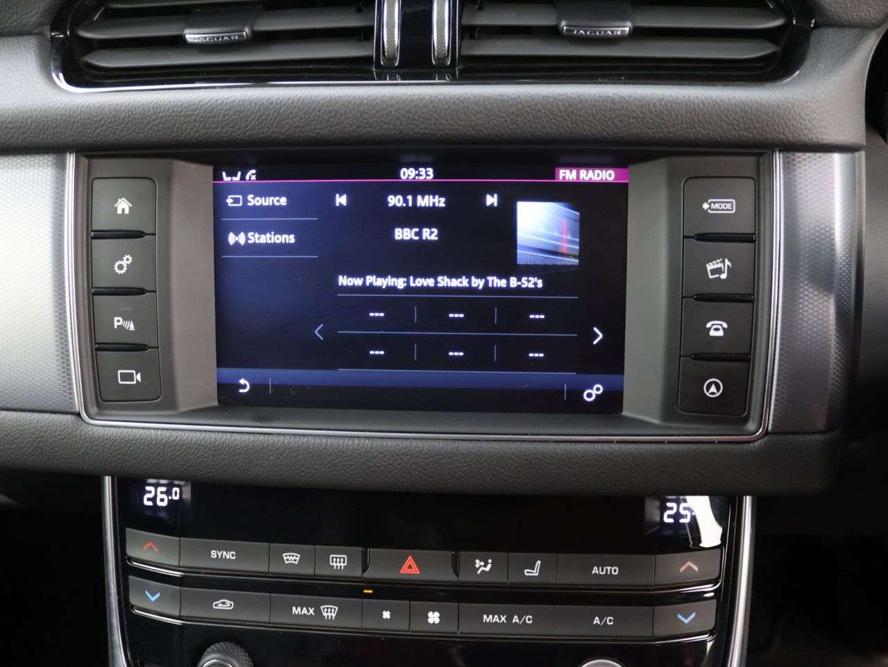 2017 JAGUAR XF 2017 JAGUAR XF