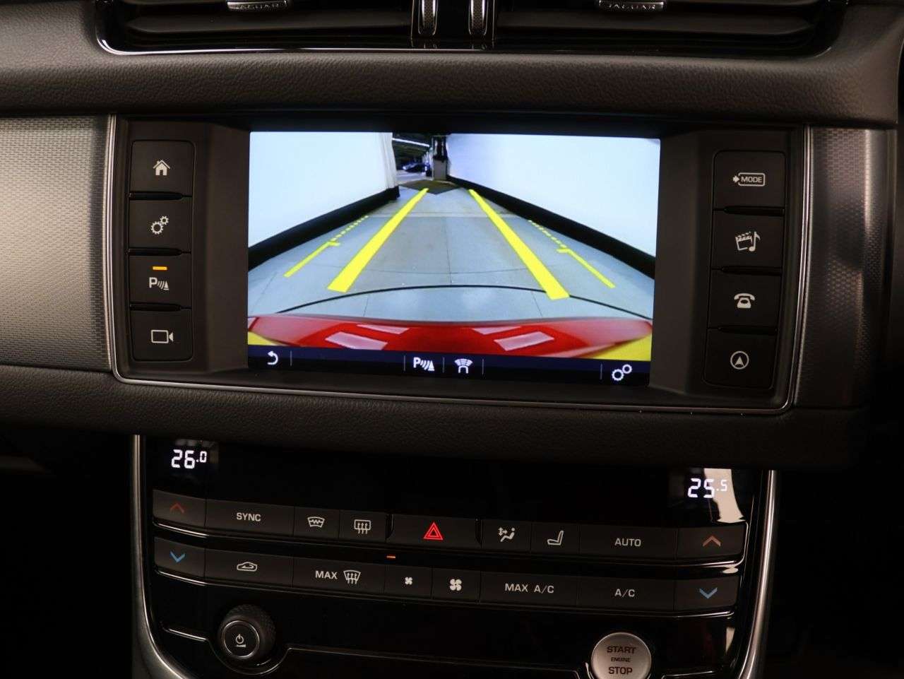 2017 JAGUAR XF 2017 JAGUAR XF