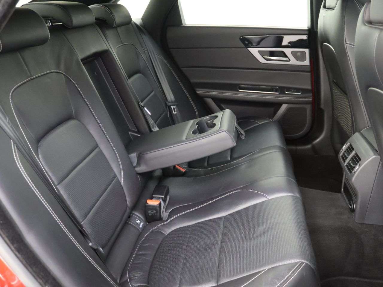 2017 JAGUAR XF 2017 JAGUAR XF