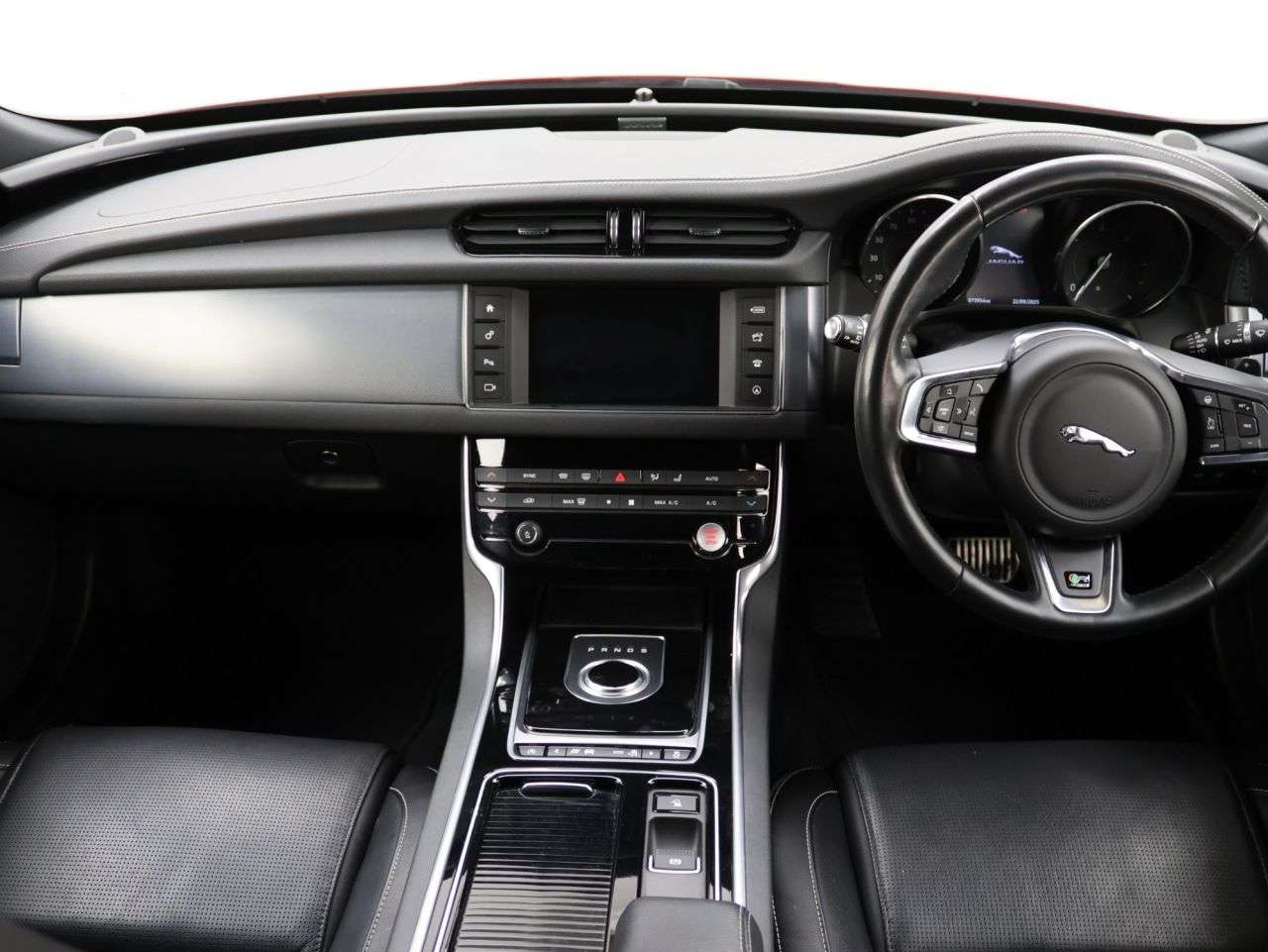 2017 JAGUAR XF 2017 JAGUAR XF