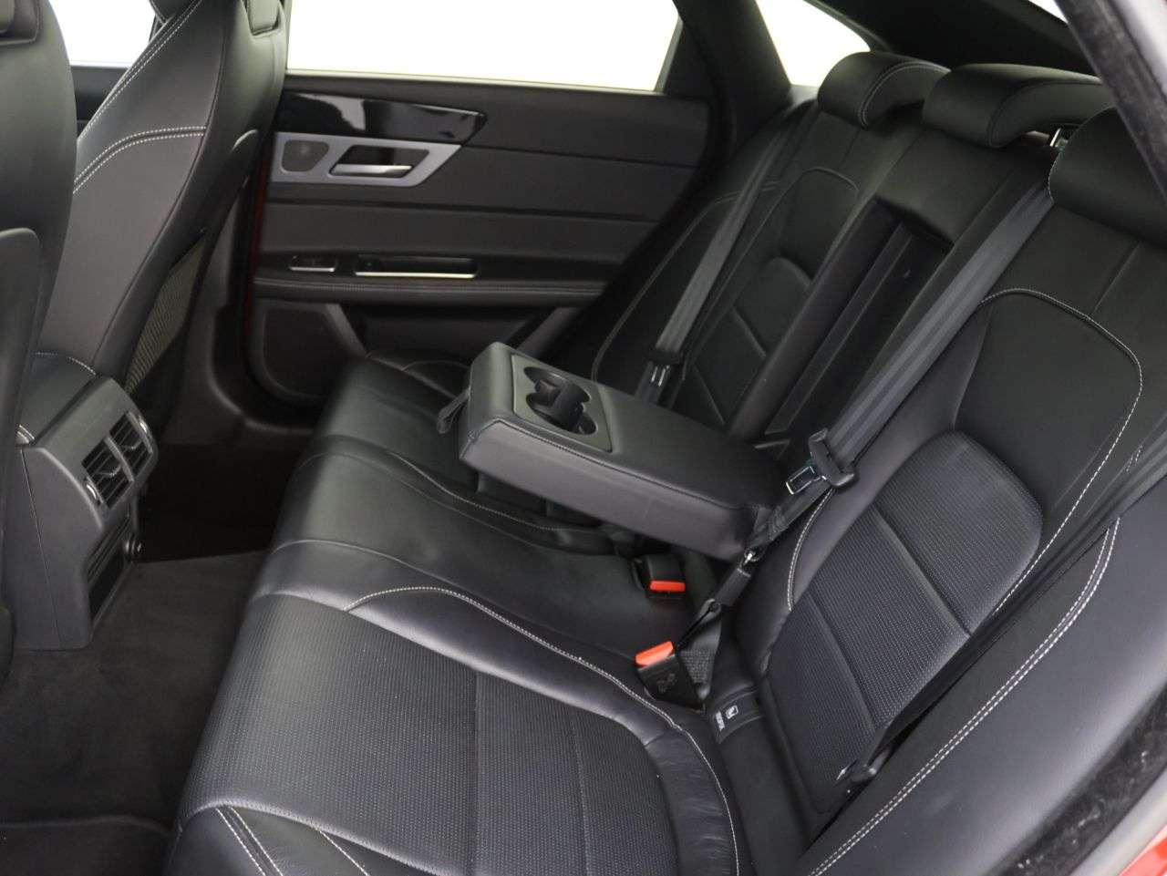 2017 JAGUAR XF 2017 JAGUAR XF