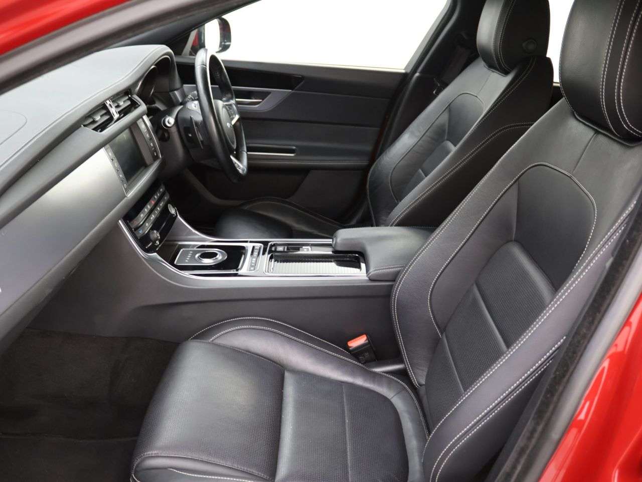 2017 JAGUAR XF 2017 JAGUAR XF