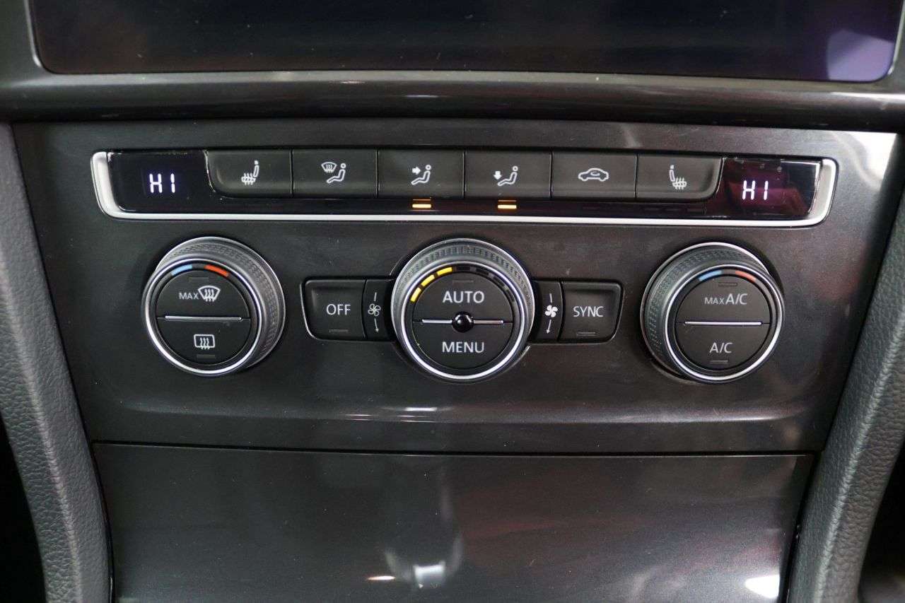 2020 VOLKSWAGEN GOLF 2020 VOLKSWAGEN GOLF