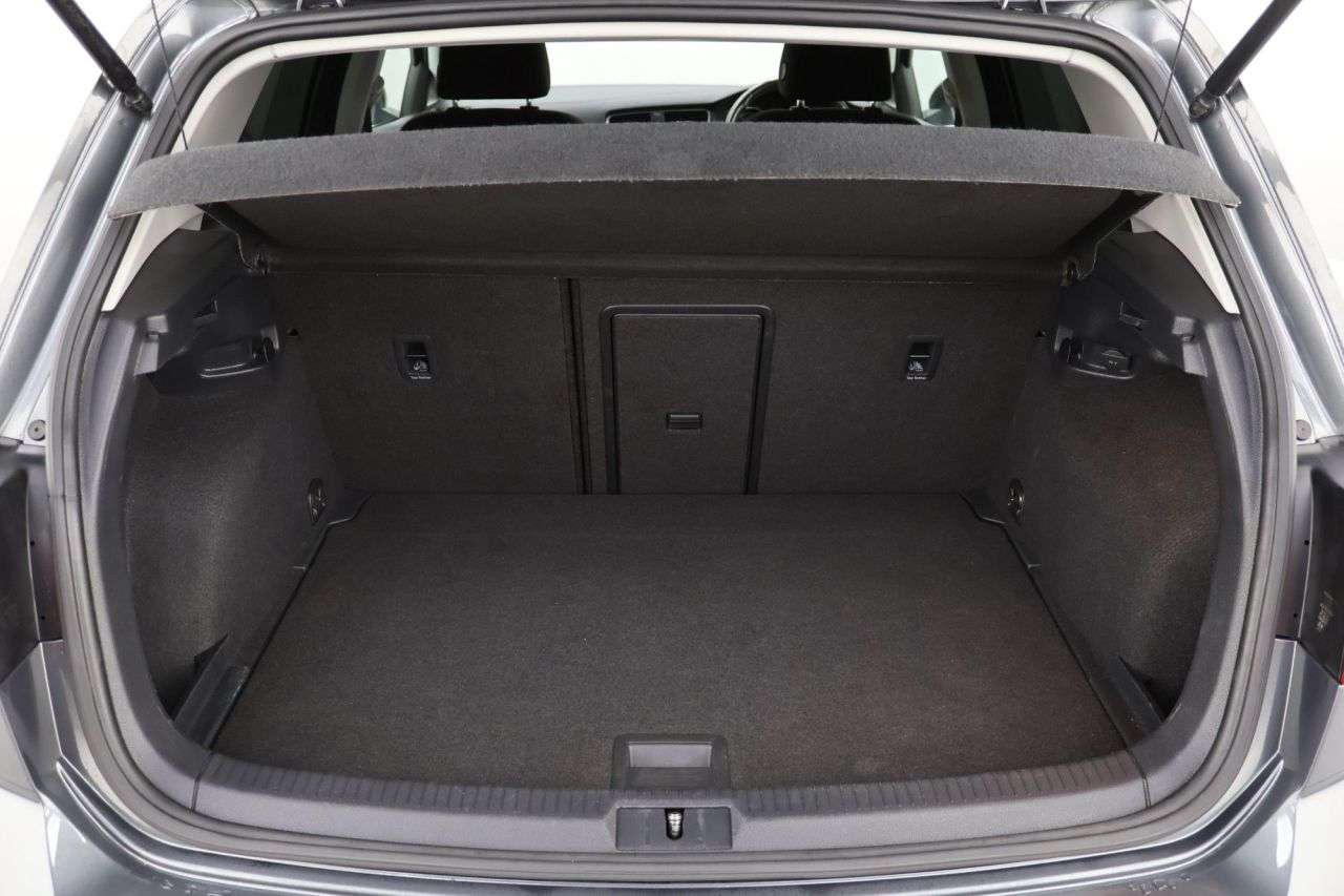 2020 VOLKSWAGEN GOLF 2020 VOLKSWAGEN GOLF