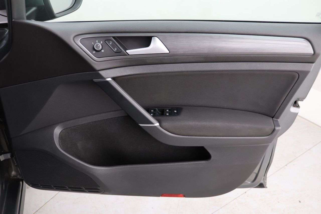 2020 VOLKSWAGEN GOLF 2020 VOLKSWAGEN GOLF