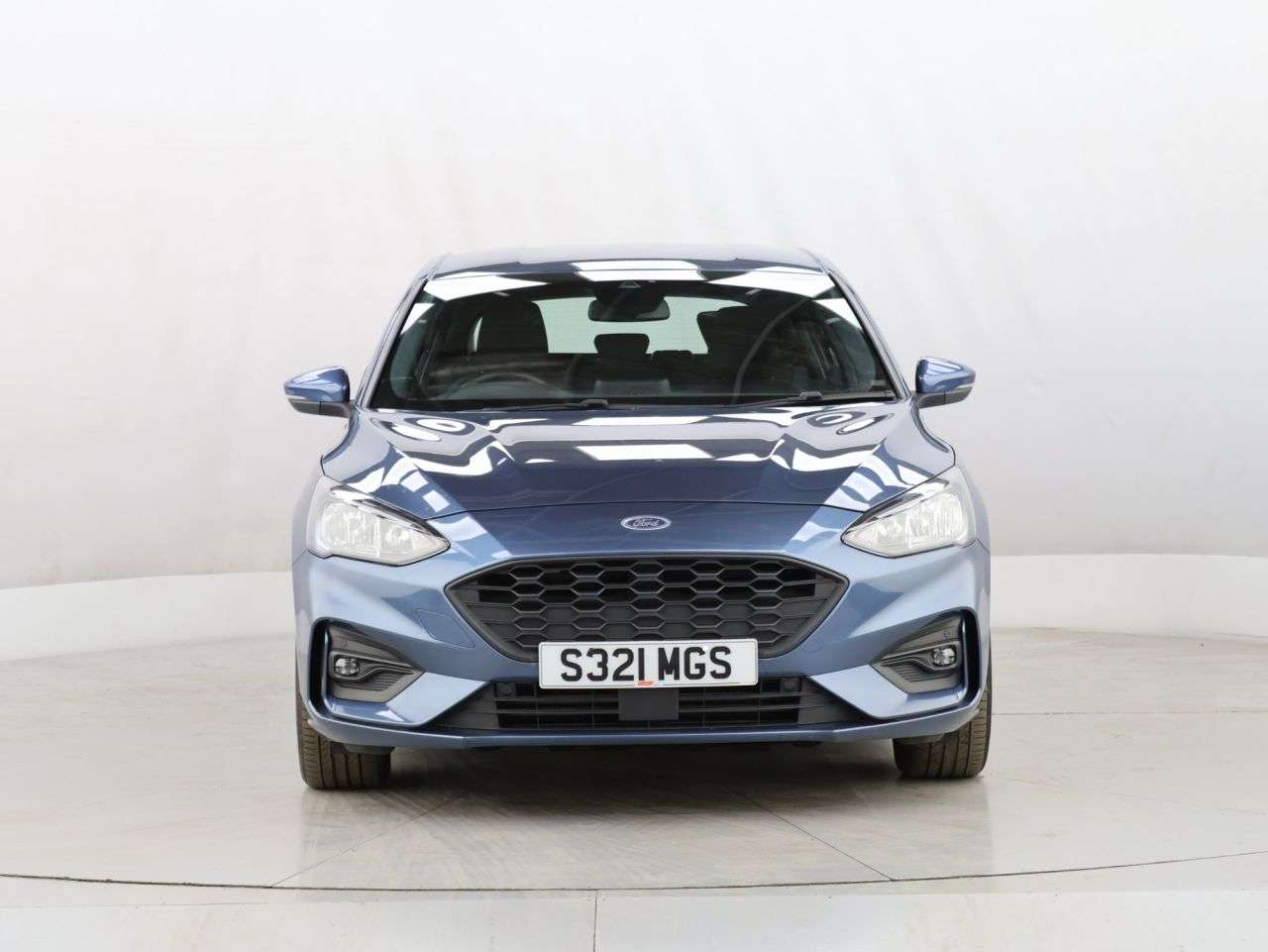 A 2019 FORD FOCUS 1.0T EcoBoost ST-Line Hatchback 5dr Petrol Manual Euro 6 (s/s) (125 ps) A 2019 FORD FOCUS 1.0T EcoBoost ST-Line Hatchback 5dr Petrol Manual Euro 6 (s/s) (125 ps)