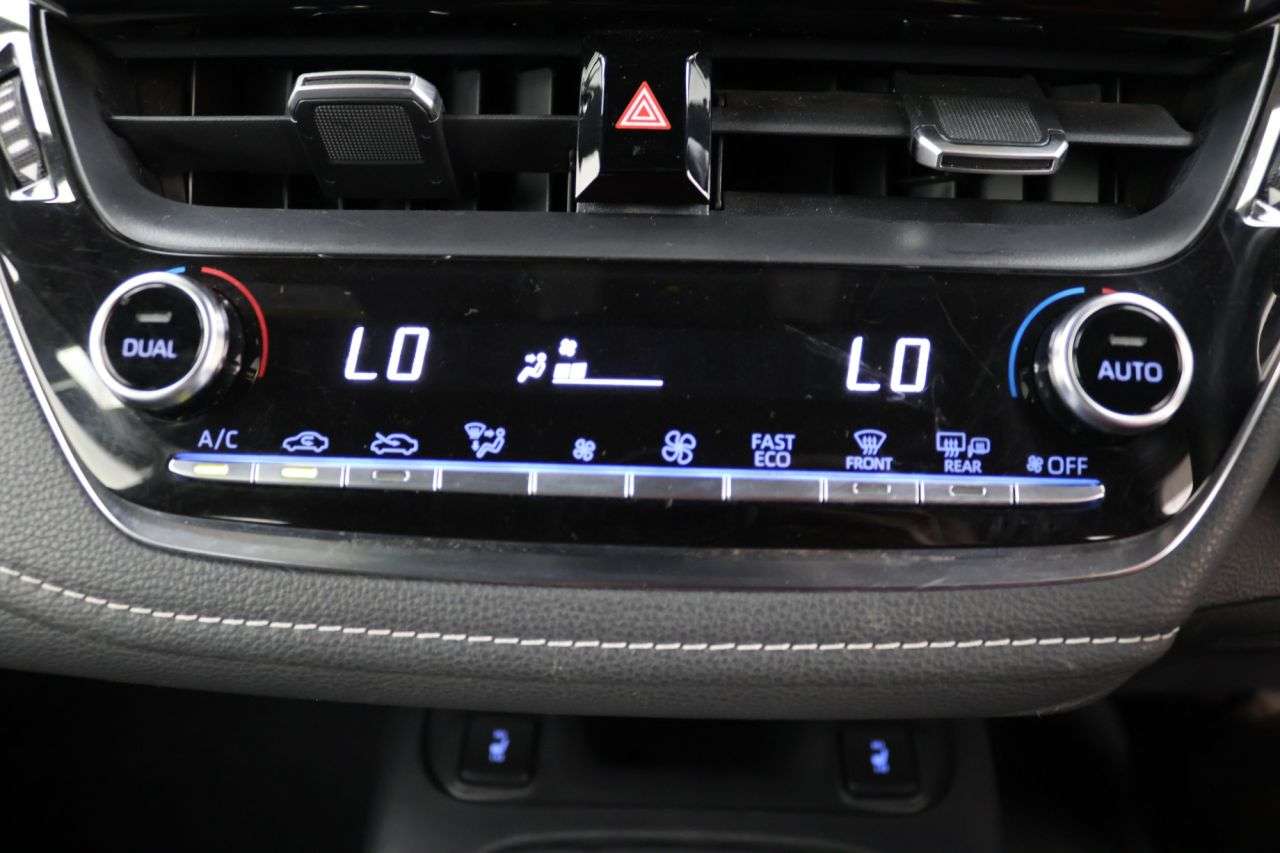 2021 TOYOTA COROLLA 2021 TOYOTA COROLLA