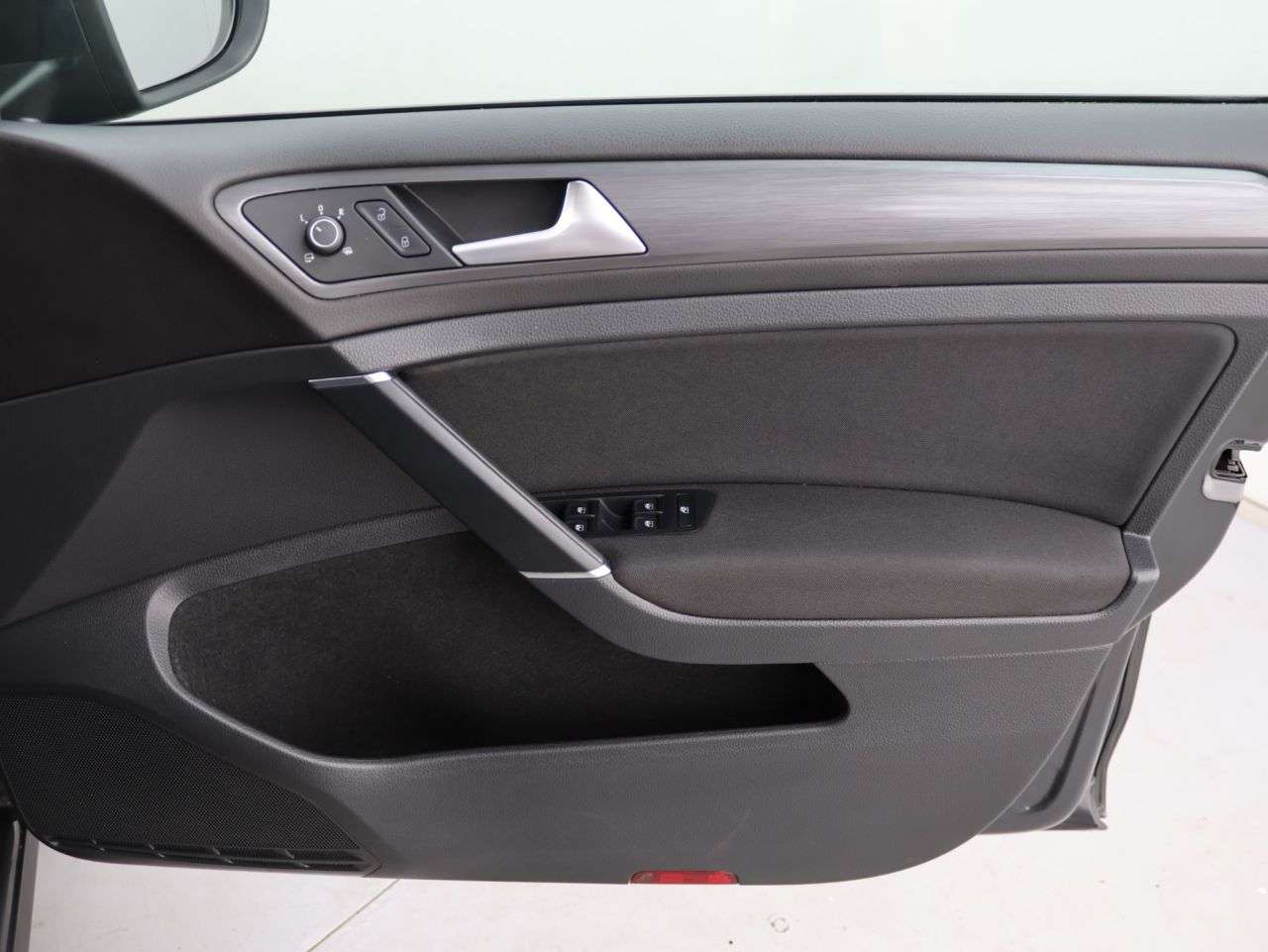 2019 VOLKSWAGEN GOLF 2019 VOLKSWAGEN GOLF