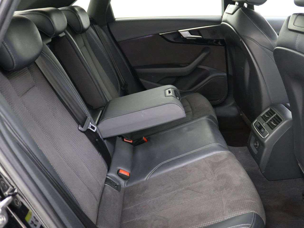 2019 AUDI A4 2019 AUDI A4