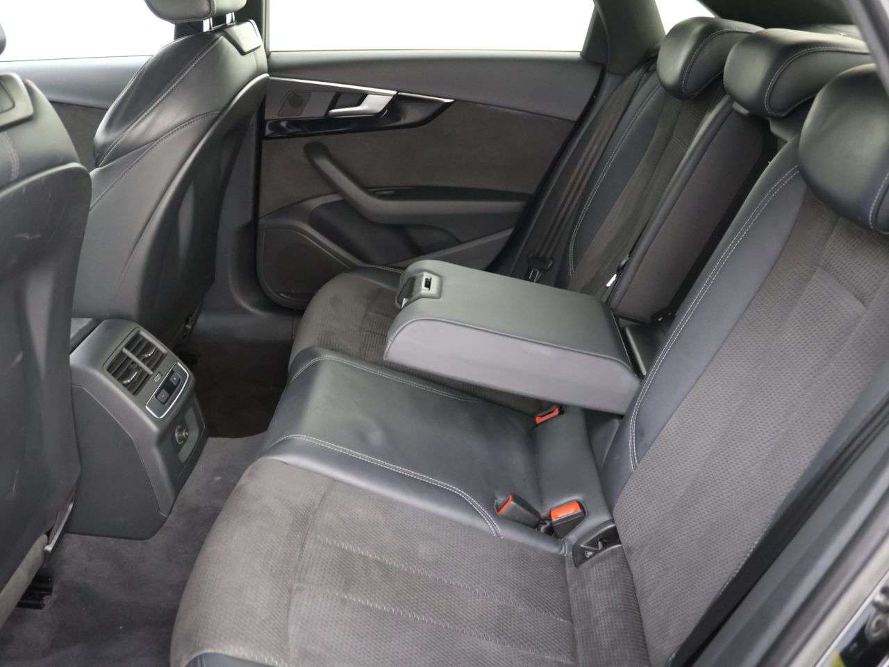 2019 AUDI A4 2019 AUDI A4