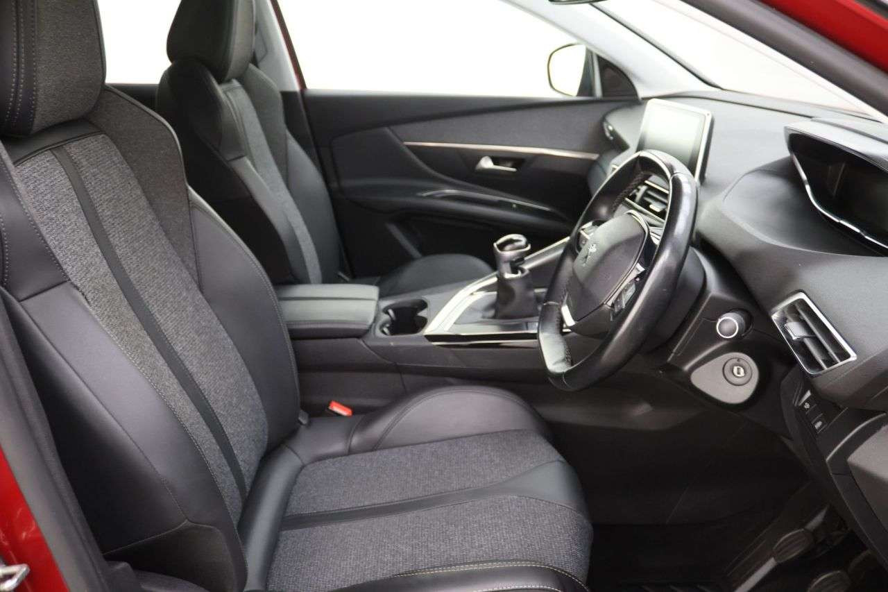 2020 PEUGEOT 3008 2020 PEUGEOT 3008