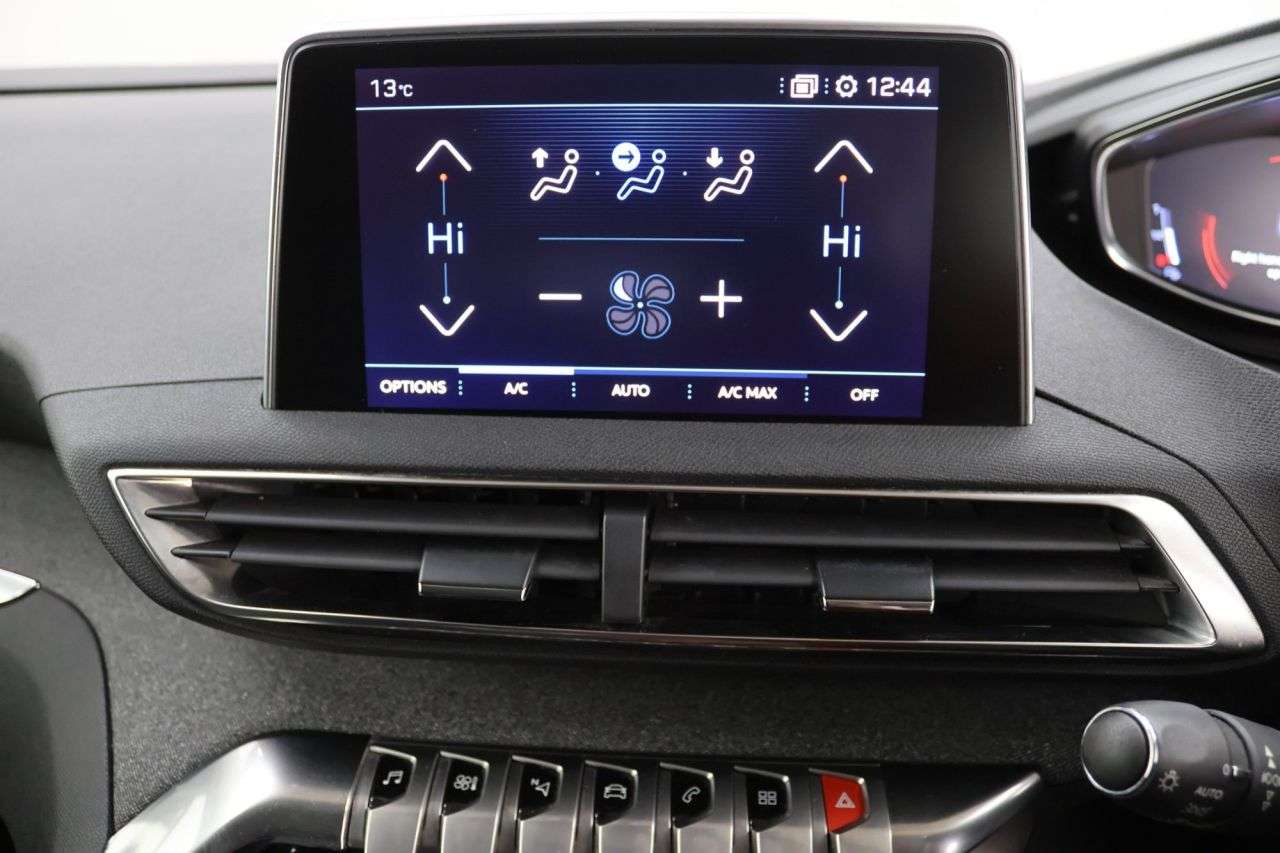 2020 PEUGEOT 3008 2020 PEUGEOT 3008