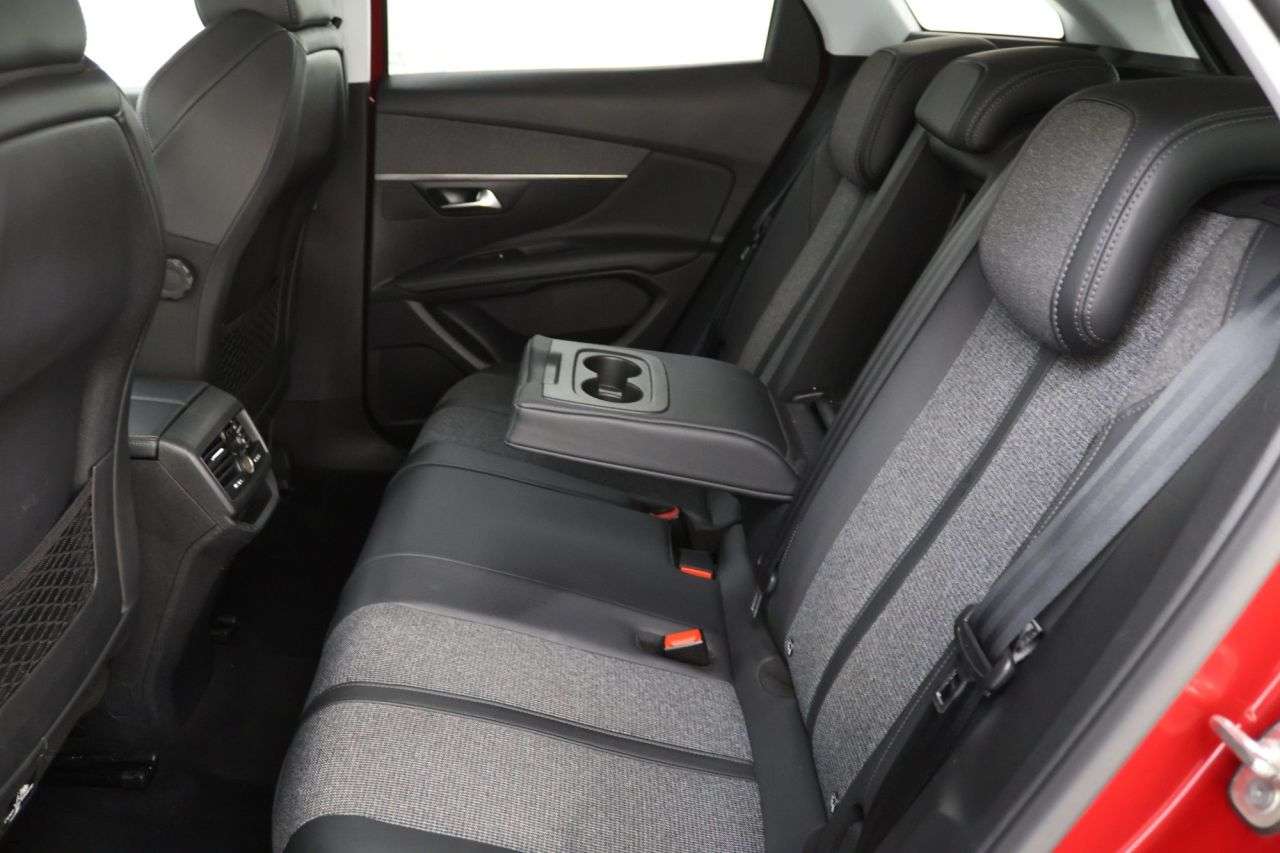 2020 PEUGEOT 3008 2020 PEUGEOT 3008