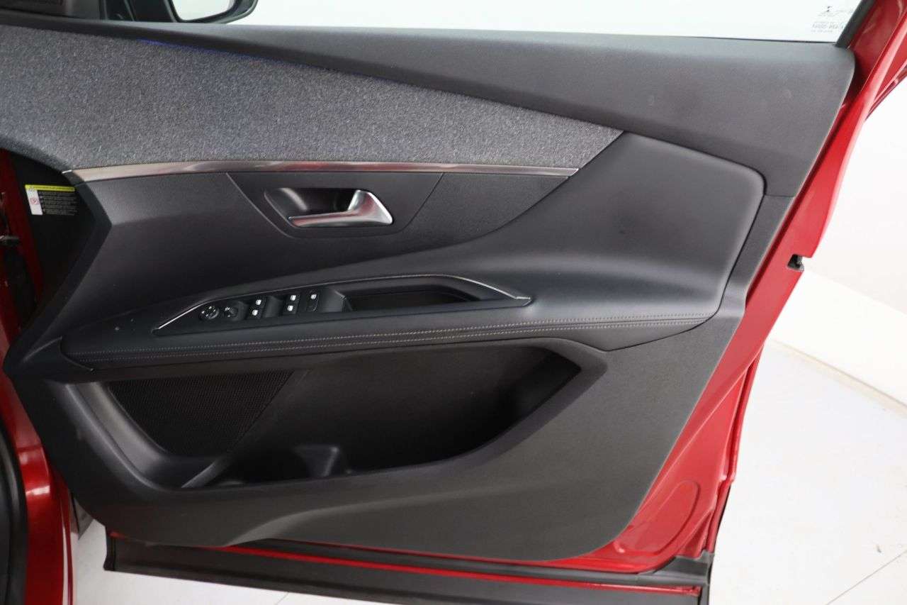 2020 PEUGEOT 3008 2020 PEUGEOT 3008