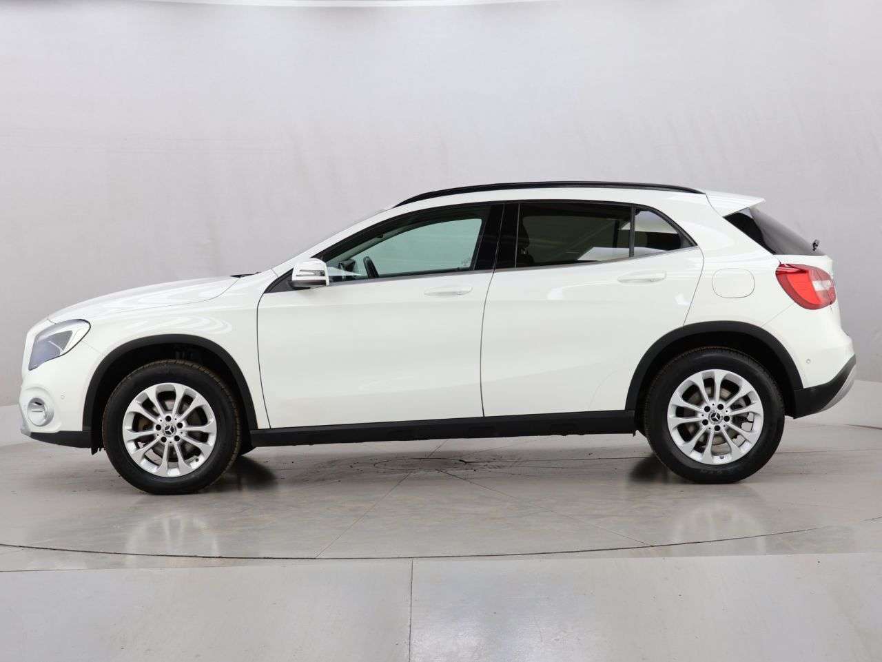 2018 MERCEDES-BENZ GLA CLASS 2018 MERCEDES-BENZ GLA CLASS