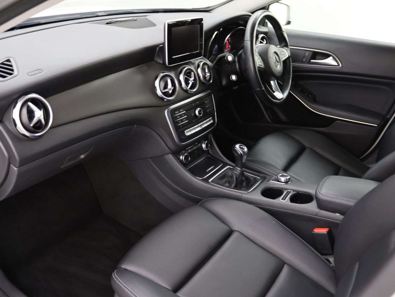 2018 MERCEDES-BENZ GLA CLASS 2018 MERCEDES-BENZ GLA CLASS