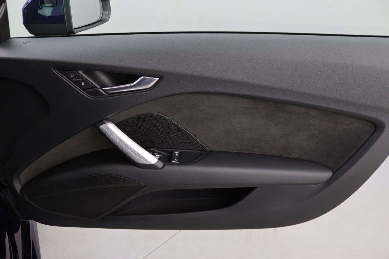 2021 AUDI TT 2021 AUDI TT