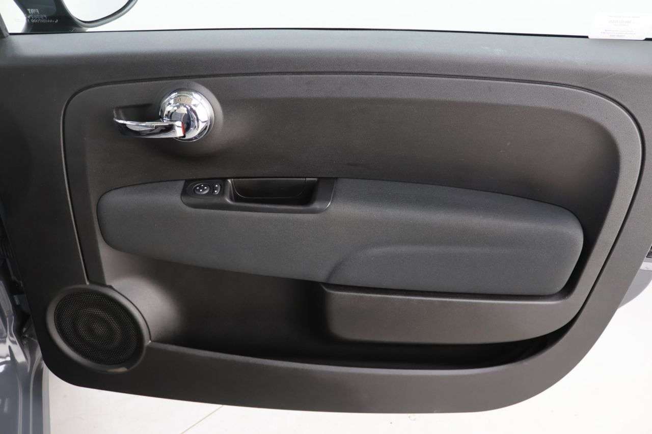 2020 FIAT 500 2020 FIAT 500