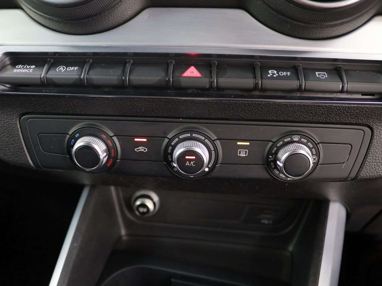 2018 AUDI Q2 2018 AUDI Q2