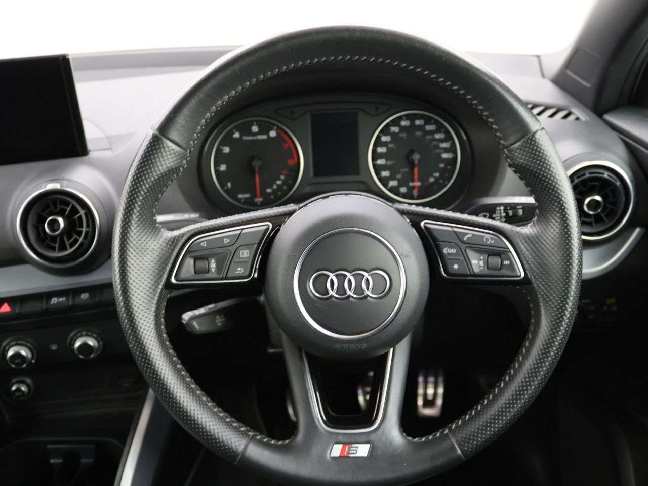 2018 AUDI Q2 2018 AUDI Q2