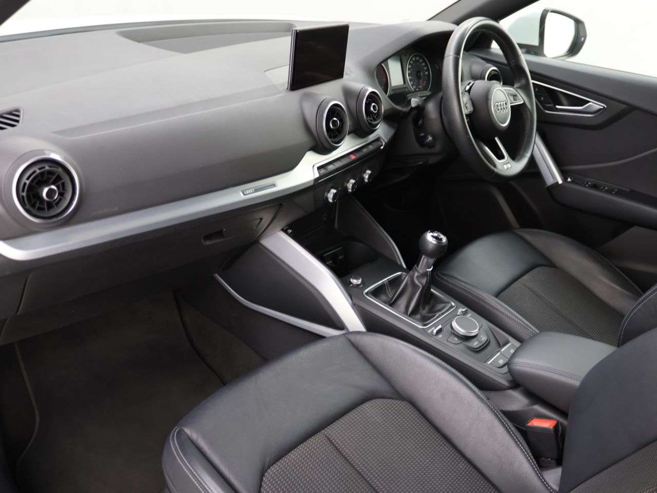 2018 AUDI Q2 2018 AUDI Q2