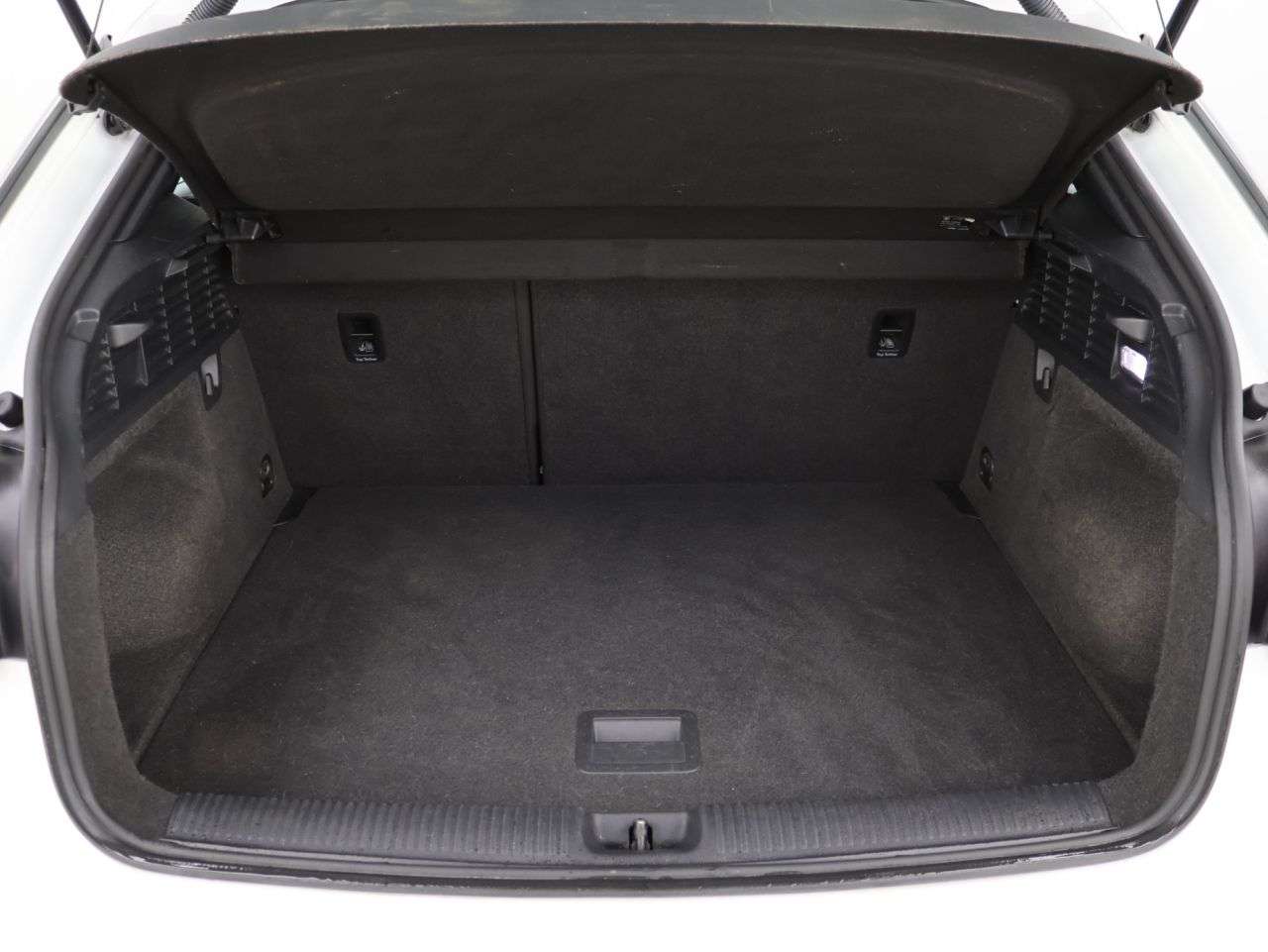 2018 AUDI Q2 2018 AUDI Q2