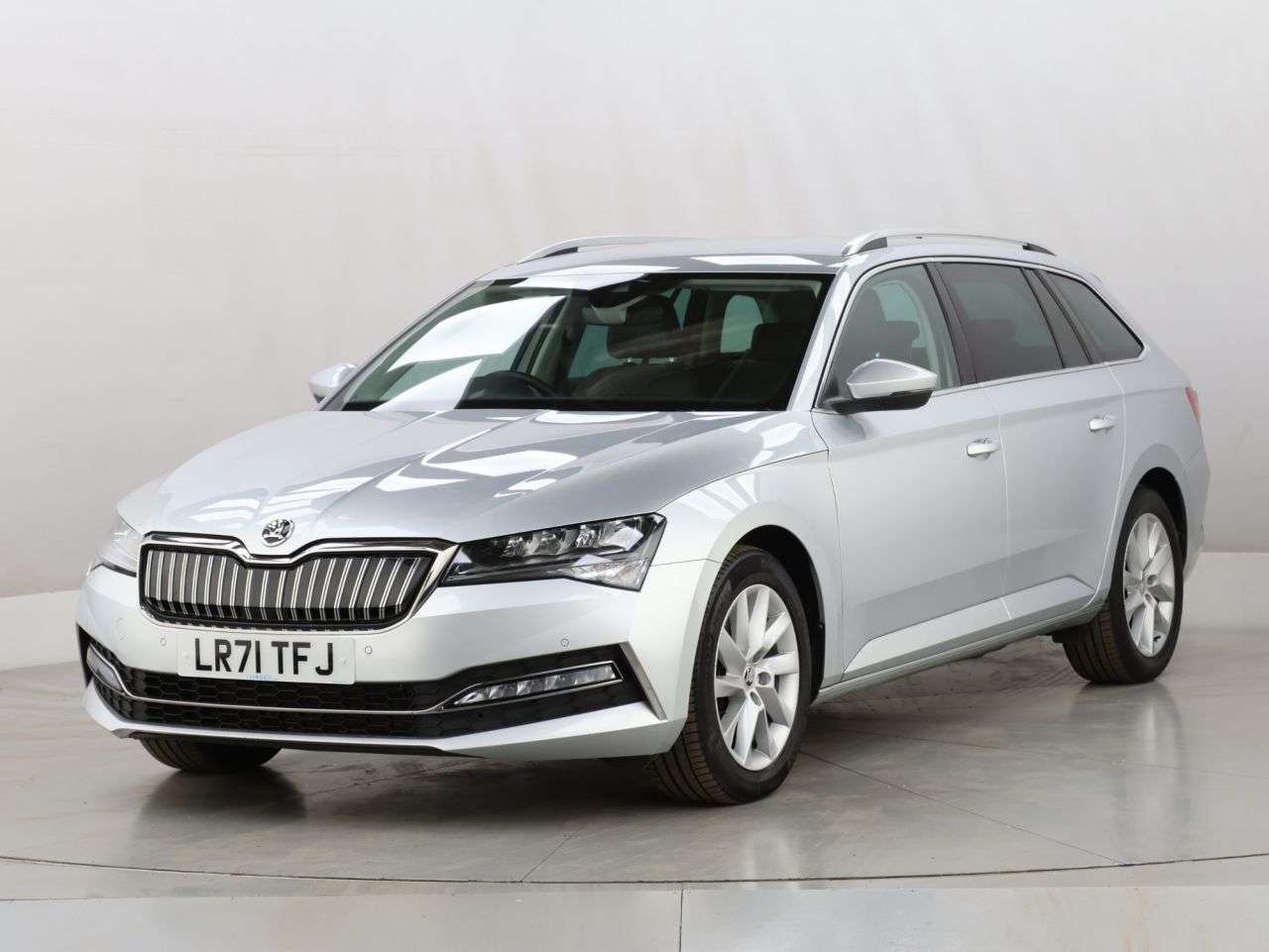 2022 SKODA SUPERB 2022 SKODA SUPERB