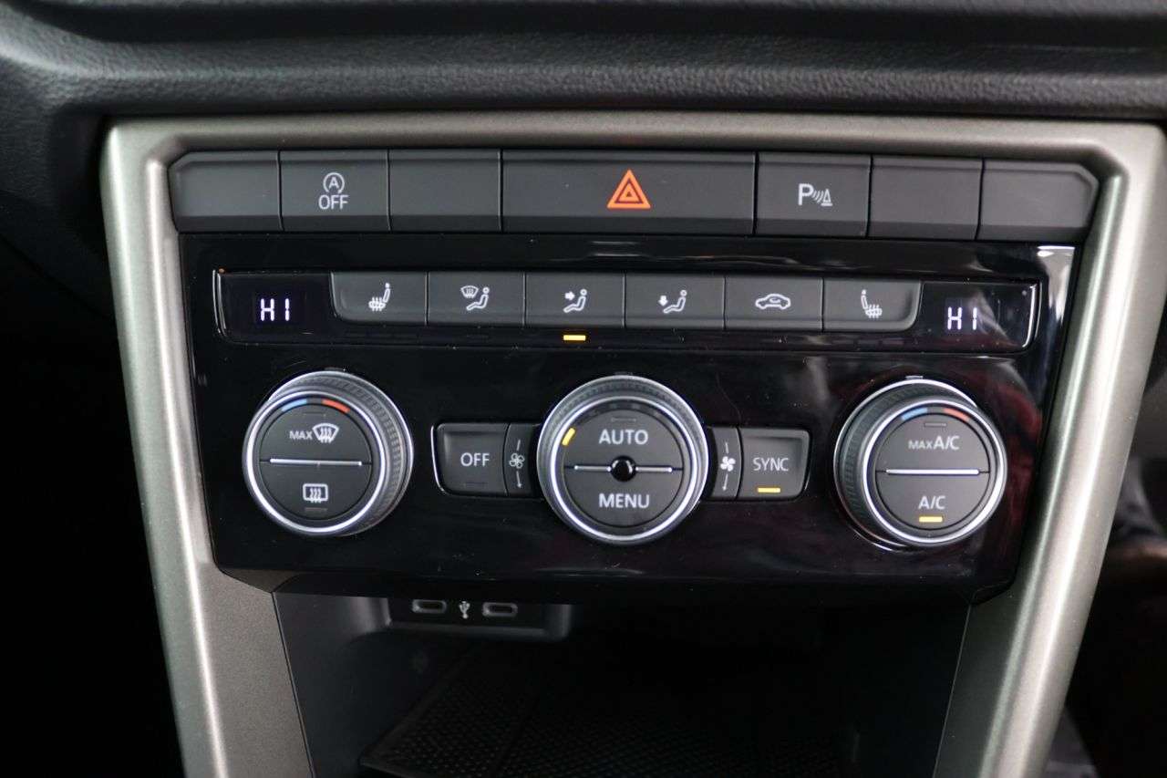 2021 VOLKSWAGEN T-ROC 2021 VOLKSWAGEN T-ROC