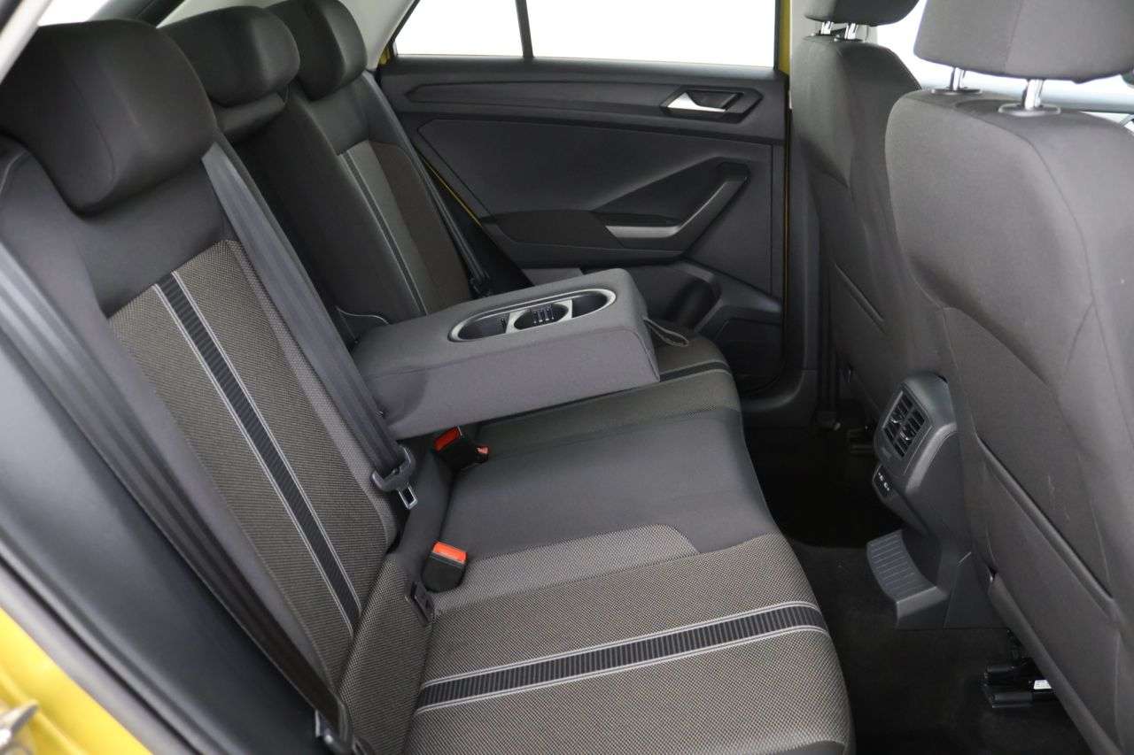 2021 VOLKSWAGEN T-ROC 2021 VOLKSWAGEN T-ROC