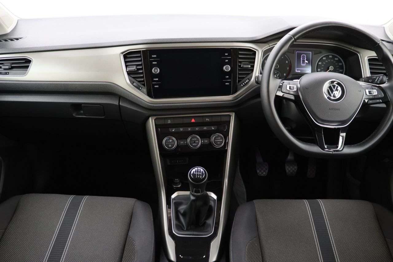 2021 VOLKSWAGEN T-ROC 2021 VOLKSWAGEN T-ROC