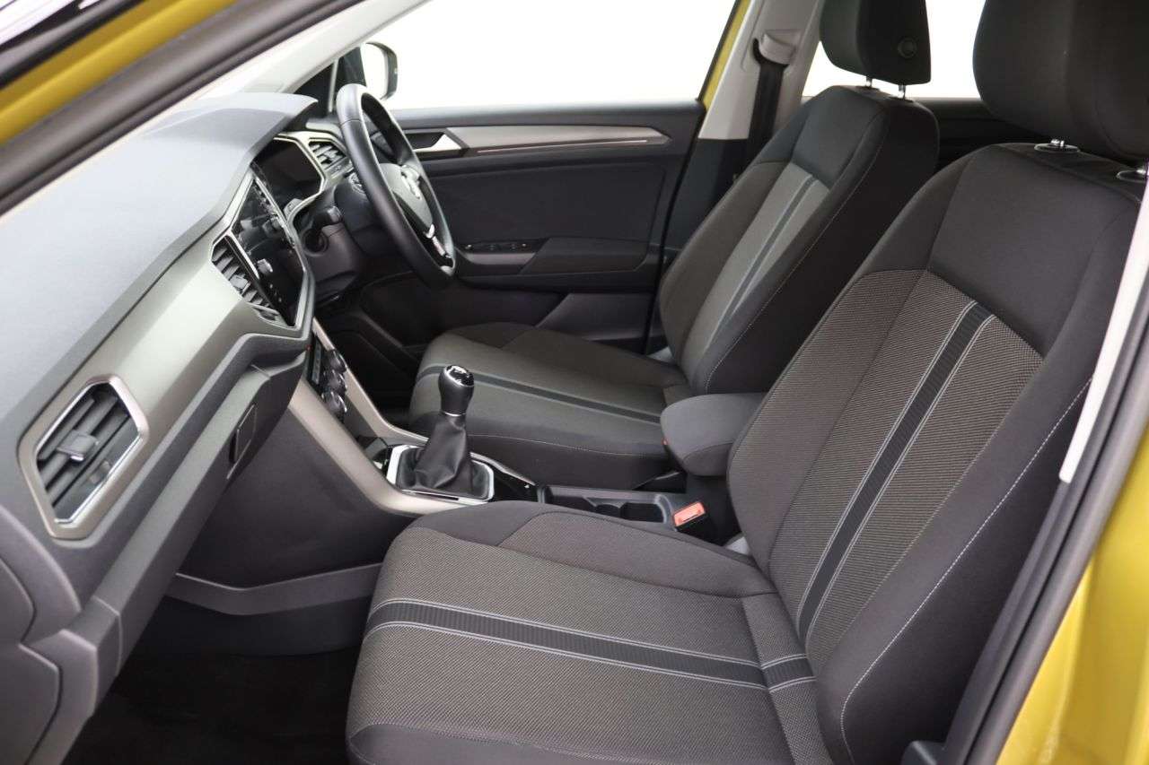 2021 VOLKSWAGEN T-ROC 2021 VOLKSWAGEN T-ROC