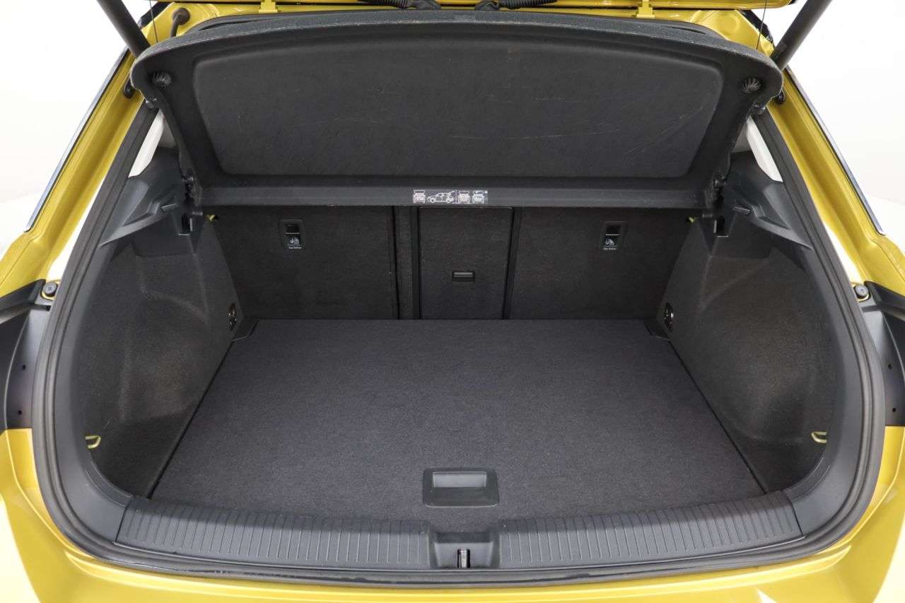 2021 VOLKSWAGEN T-ROC 2021 VOLKSWAGEN T-ROC