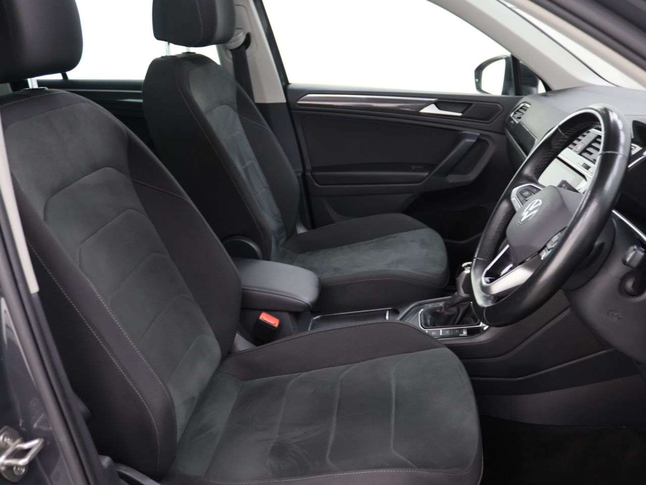 2021 VOLKSWAGEN TIGUAN 2021 VOLKSWAGEN TIGUAN