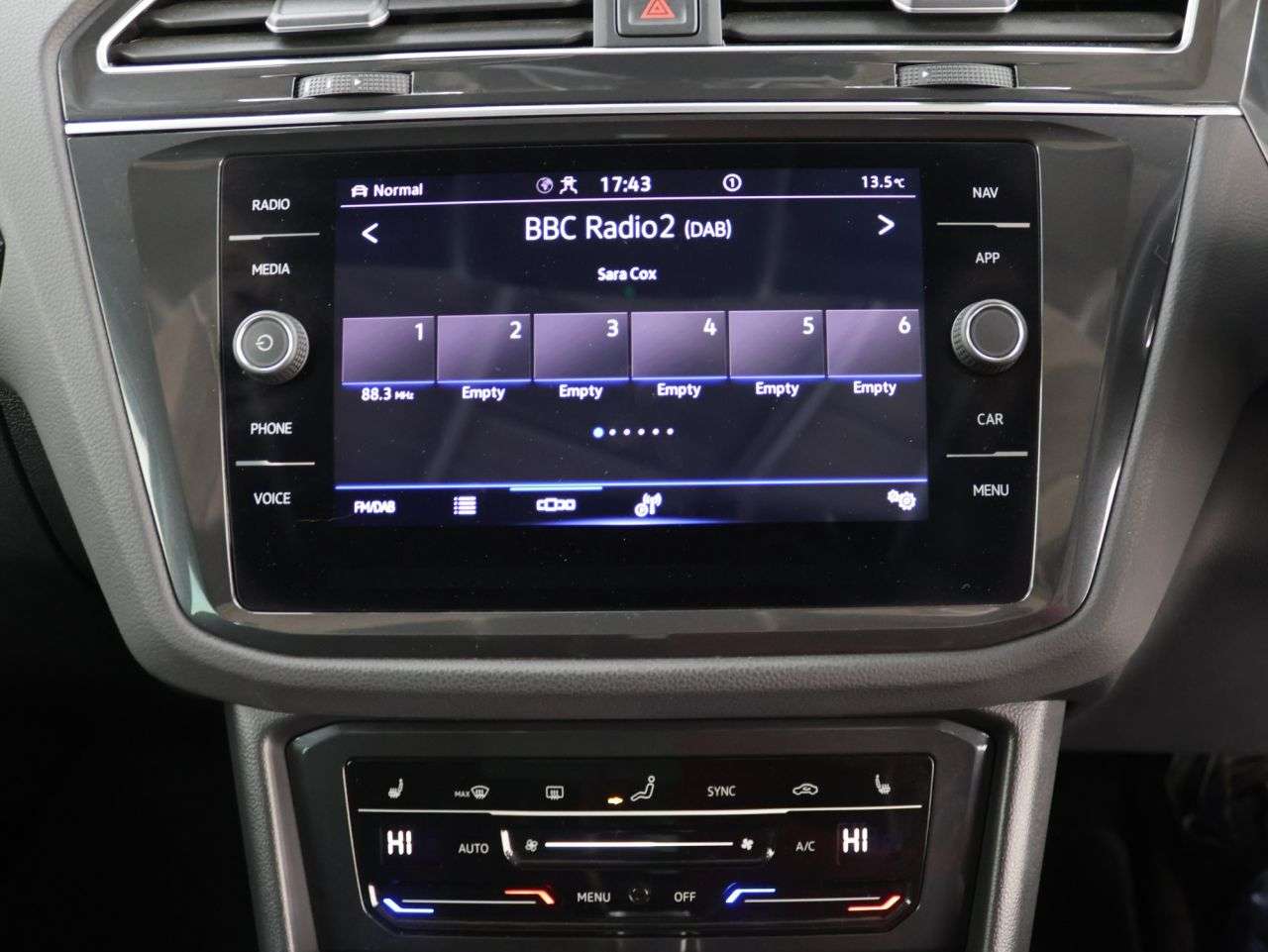 2021 VOLKSWAGEN TIGUAN 2021 VOLKSWAGEN TIGUAN