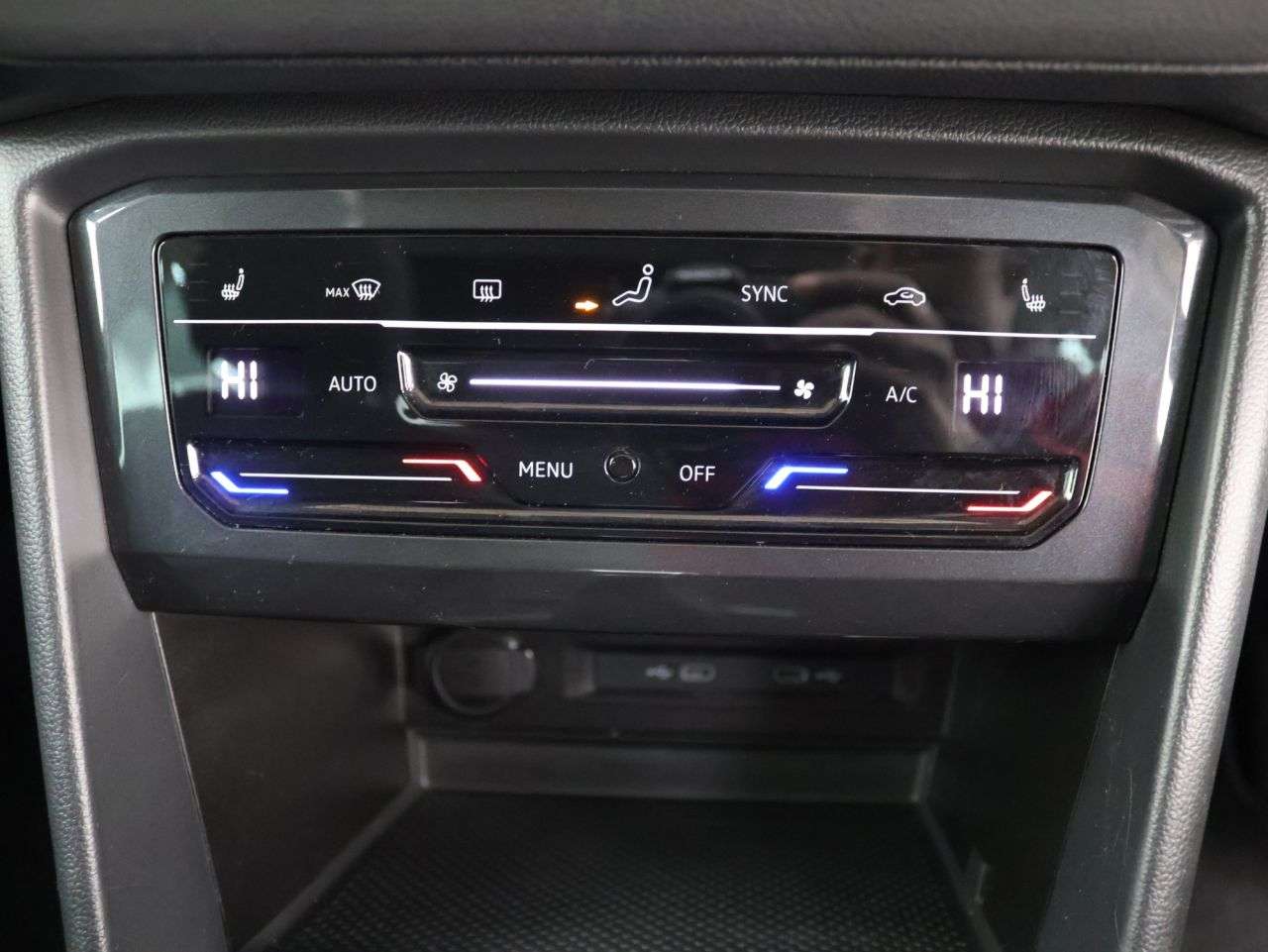 2021 VOLKSWAGEN TIGUAN 2021 VOLKSWAGEN TIGUAN