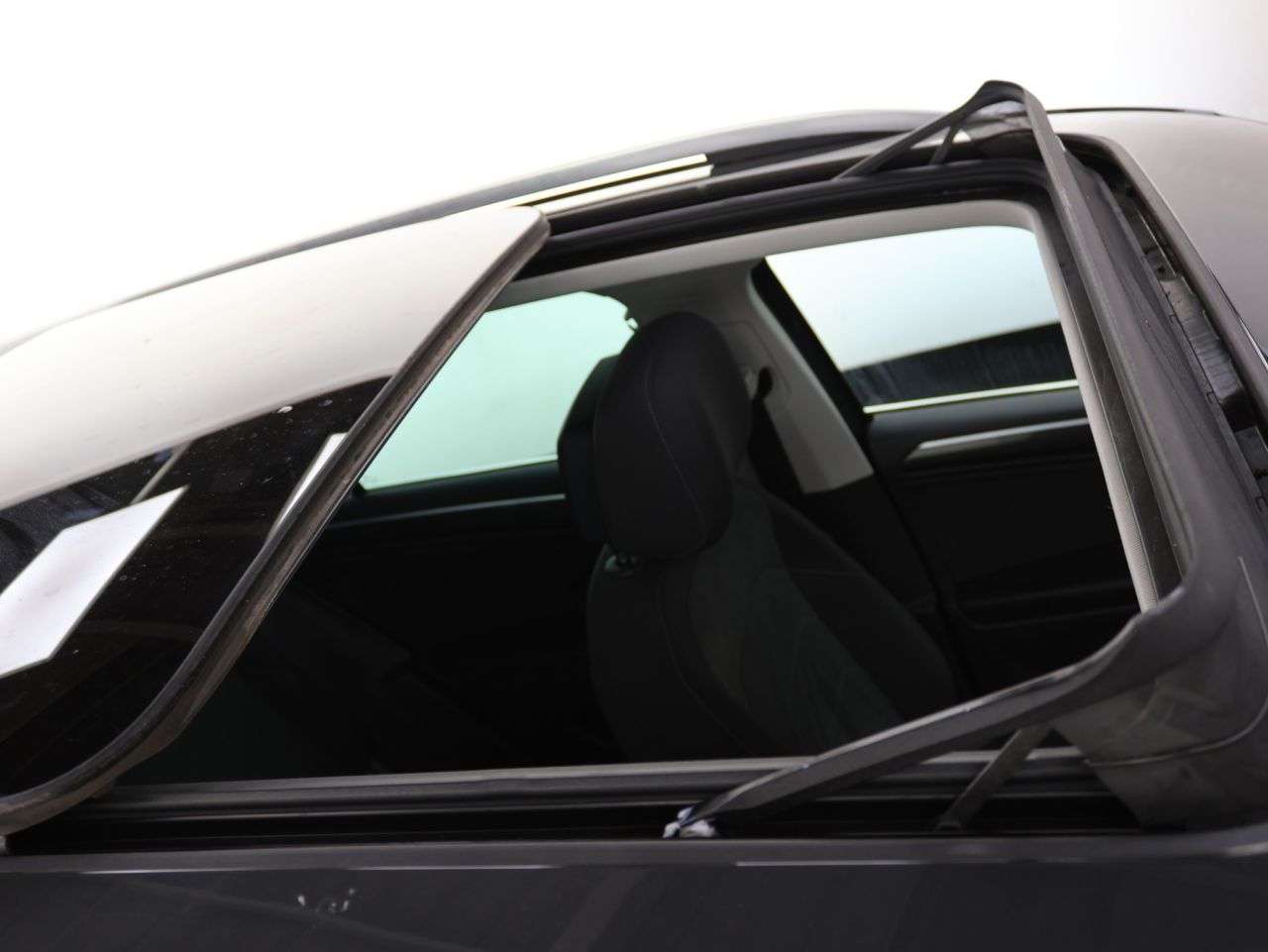 2021 VOLKSWAGEN TIGUAN 2021 VOLKSWAGEN TIGUAN