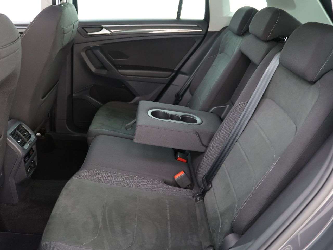 2021 VOLKSWAGEN TIGUAN 2021 VOLKSWAGEN TIGUAN