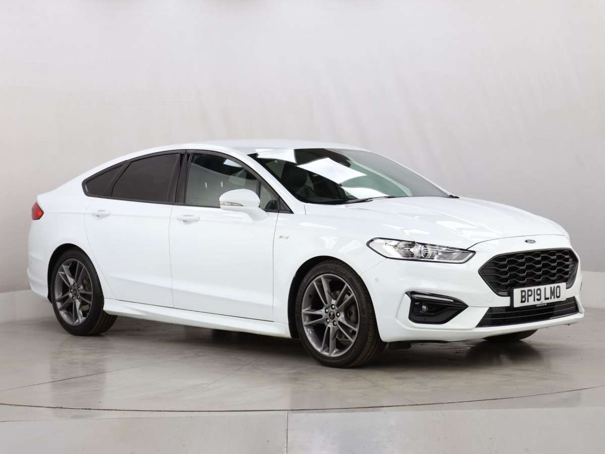 Check out this Ford Mondeo 2019 Diesel Manual