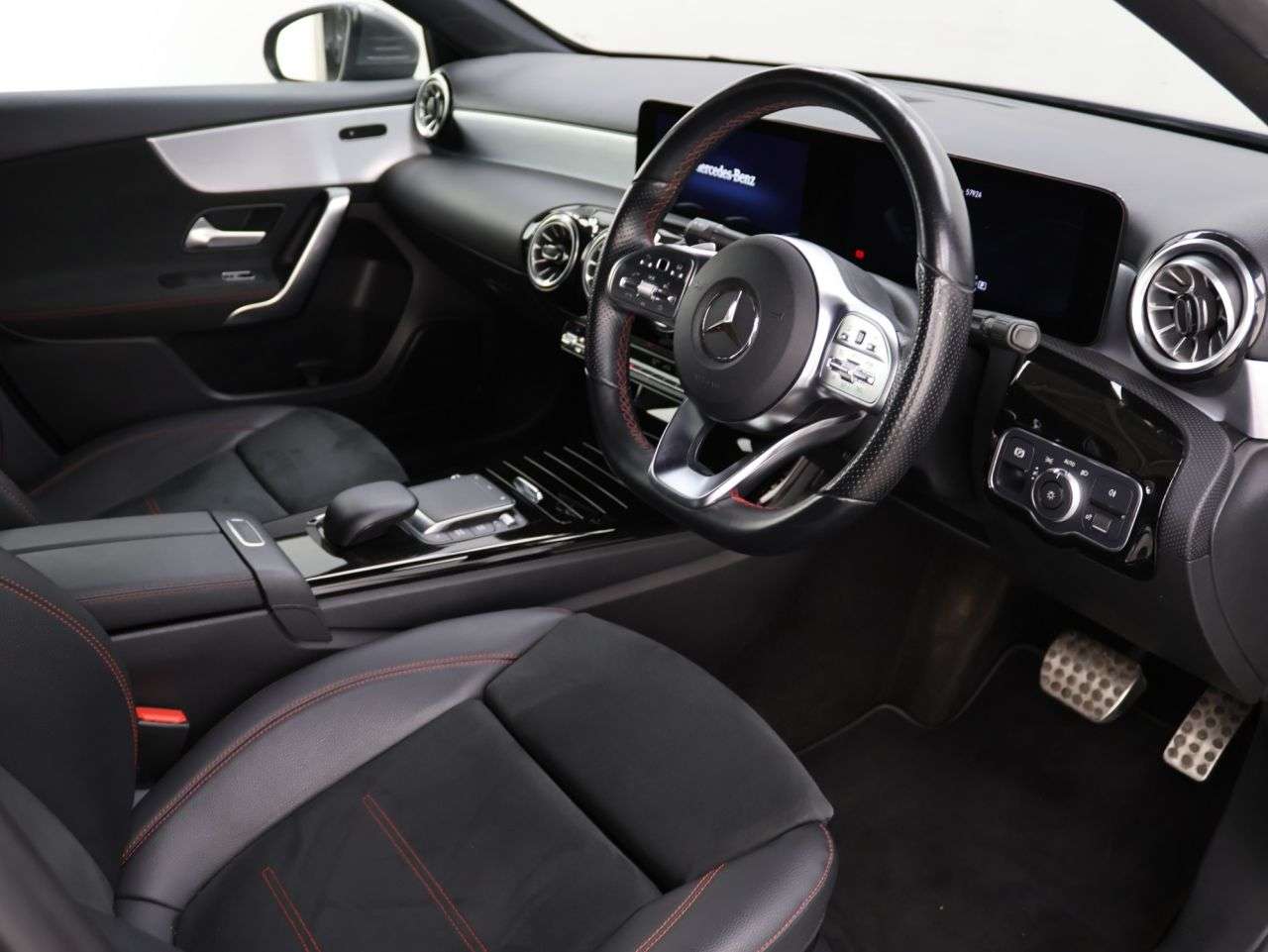 2021 MERCEDES-BENZ A CLASS 2021 MERCEDES-BENZ A CLASS