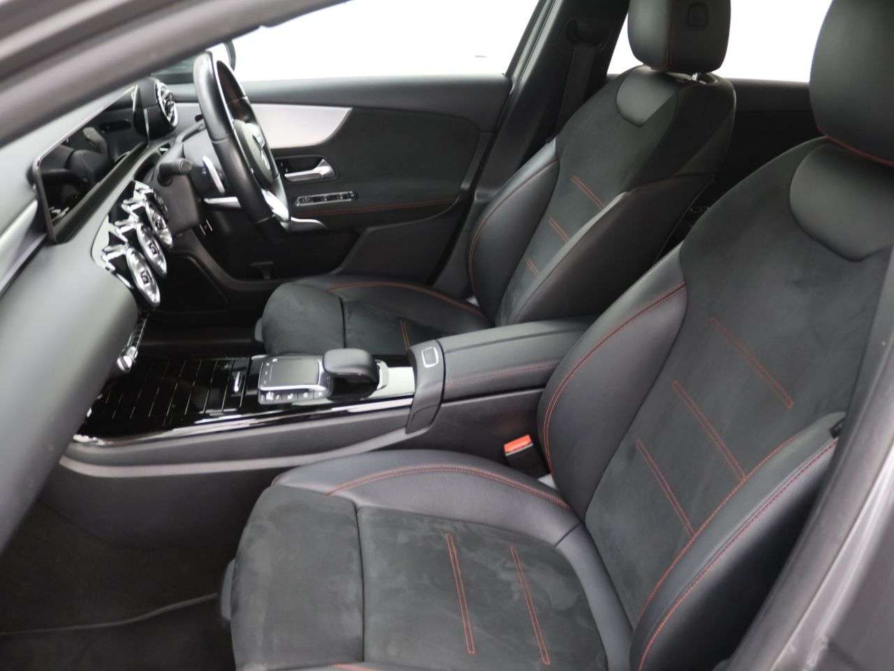 2021 MERCEDES-BENZ A CLASS 2021 MERCEDES-BENZ A CLASS