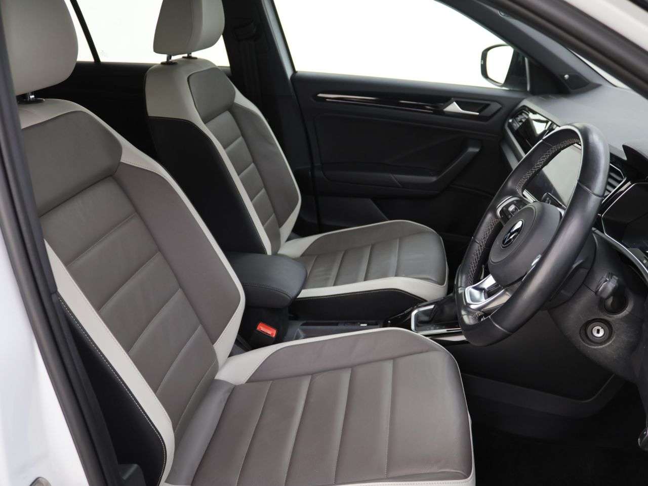 2021 VOLKSWAGEN T-ROC 2021 VOLKSWAGEN T-ROC