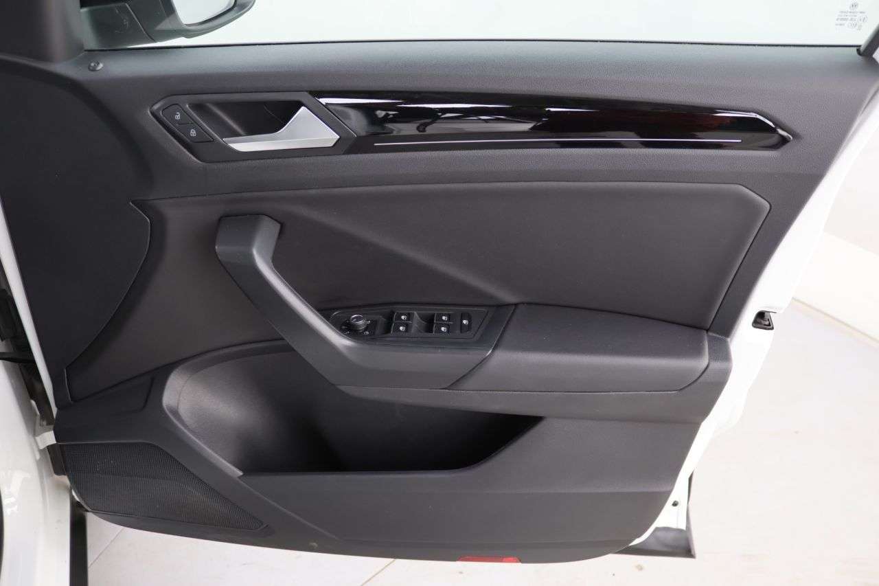 2021 VOLKSWAGEN T-ROC 2021 VOLKSWAGEN T-ROC