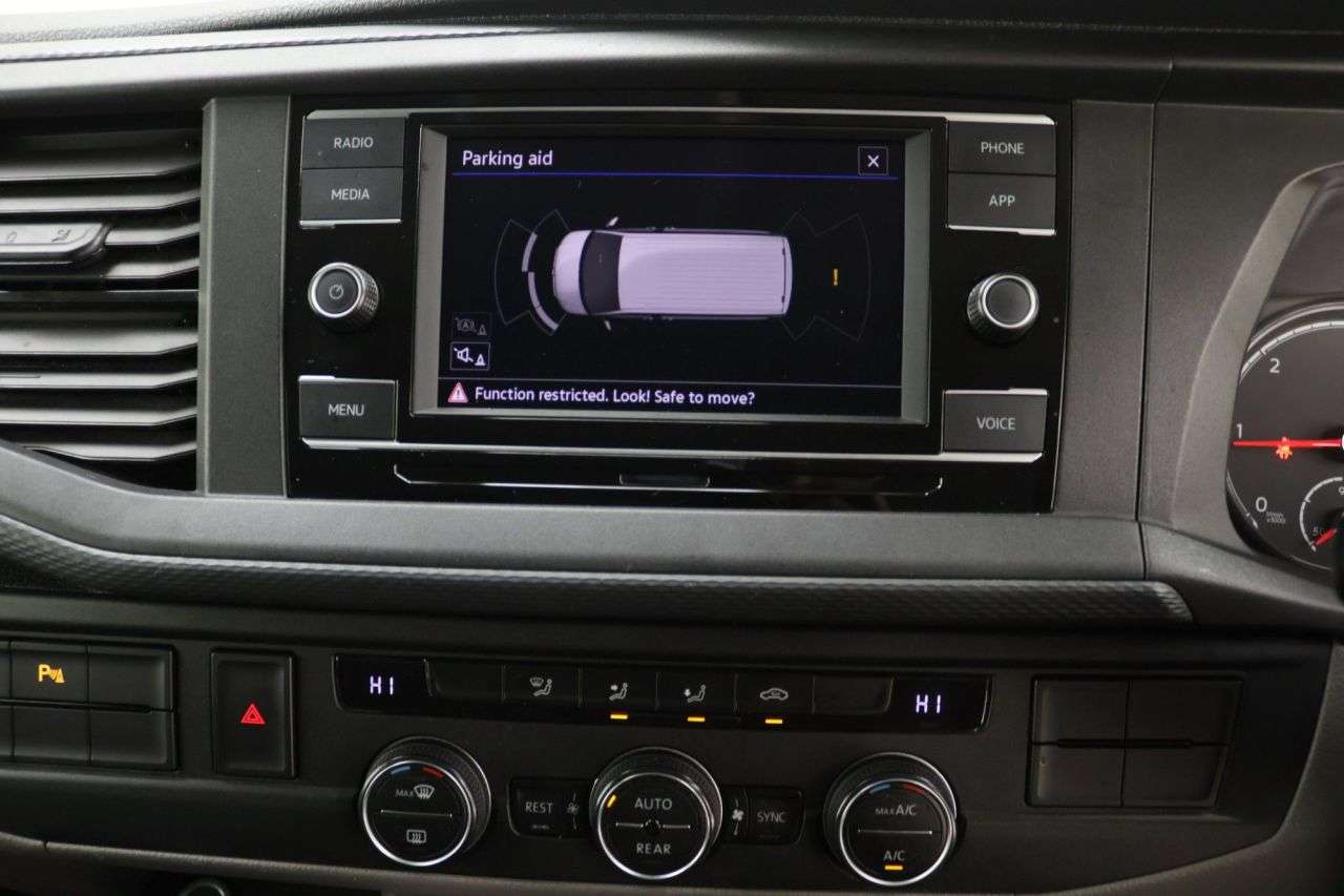 2020 VOLKSWAGEN TRANSPORTER SHUTTLE 2020 VOLKSWAGEN TRANSPORTER SHUTTLE