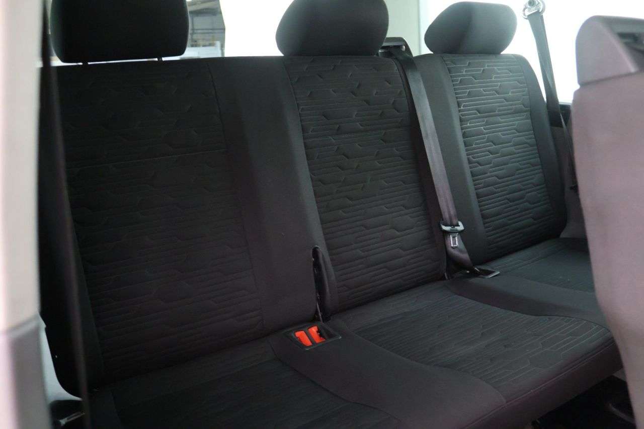 2020 VOLKSWAGEN TRANSPORTER SHUTTLE 2020 VOLKSWAGEN TRANSPORTER SHUTTLE