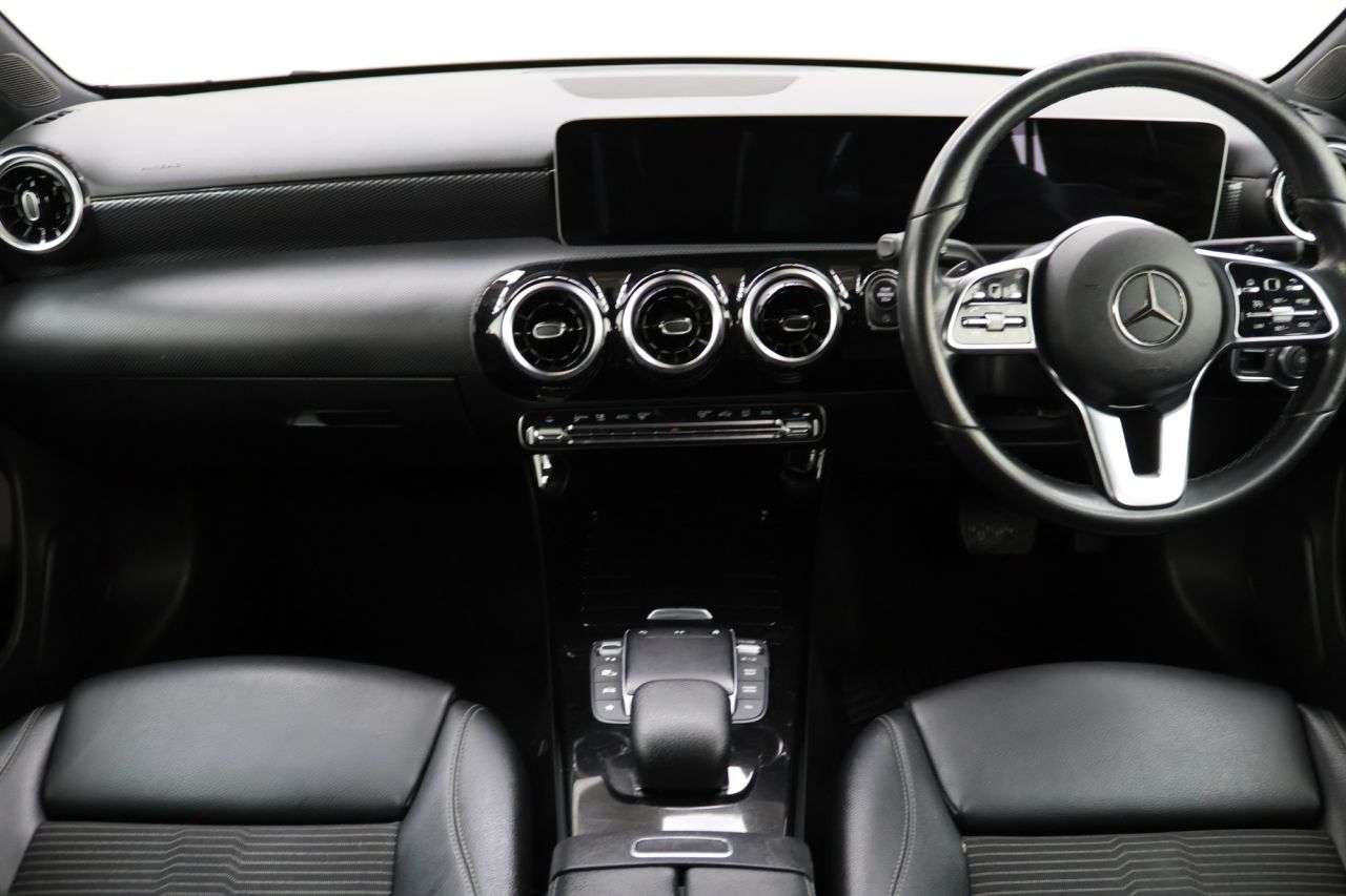 2021 MERCEDES-BENZ A CLASS 2021 MERCEDES-BENZ A CLASS