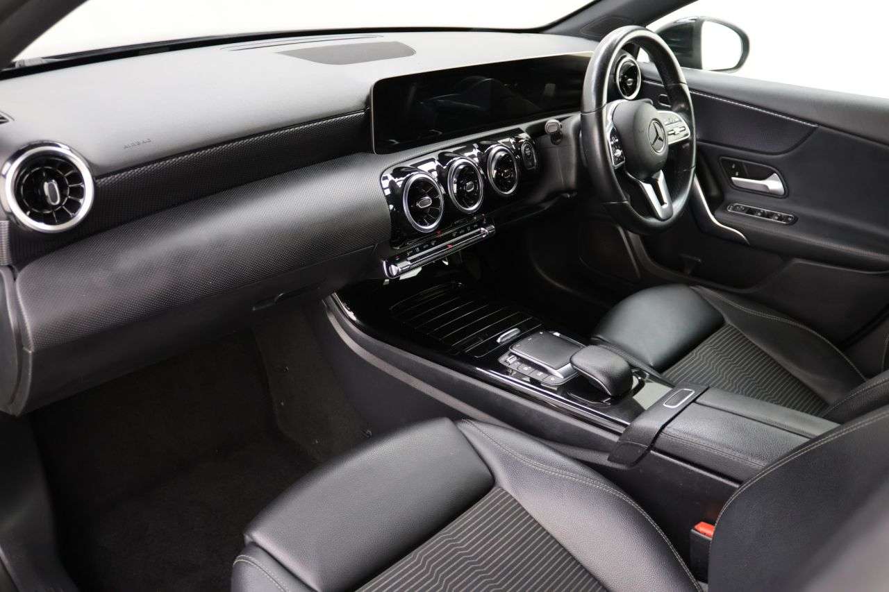 2021 MERCEDES-BENZ A CLASS 2021 MERCEDES-BENZ A CLASS