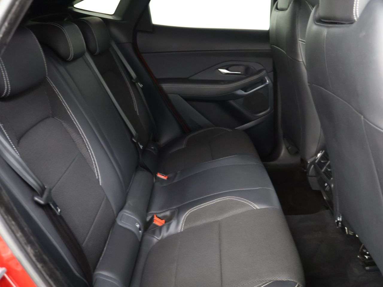 2018 JAGUAR E-PACE 2018 JAGUAR E-PACE